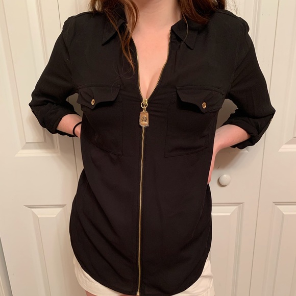 Flowy Zip-Up Blouse - Picture 4 of 7